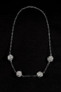 Collier 4 boules en filigrane