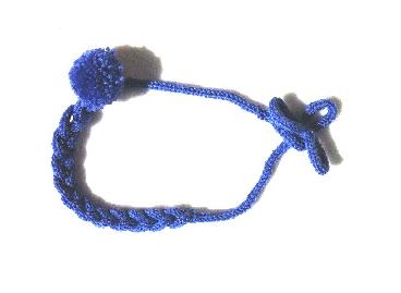 bandeau bleu pompon