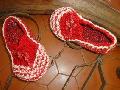 Marzitricote : chaussons rouge et blanc