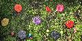 Oriane Penaranda : Acrylique et strass swarovski
