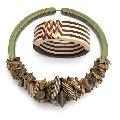 Bracelet et collier en bois