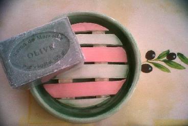 porte-savon en 2 parties, une pour poser le savon,